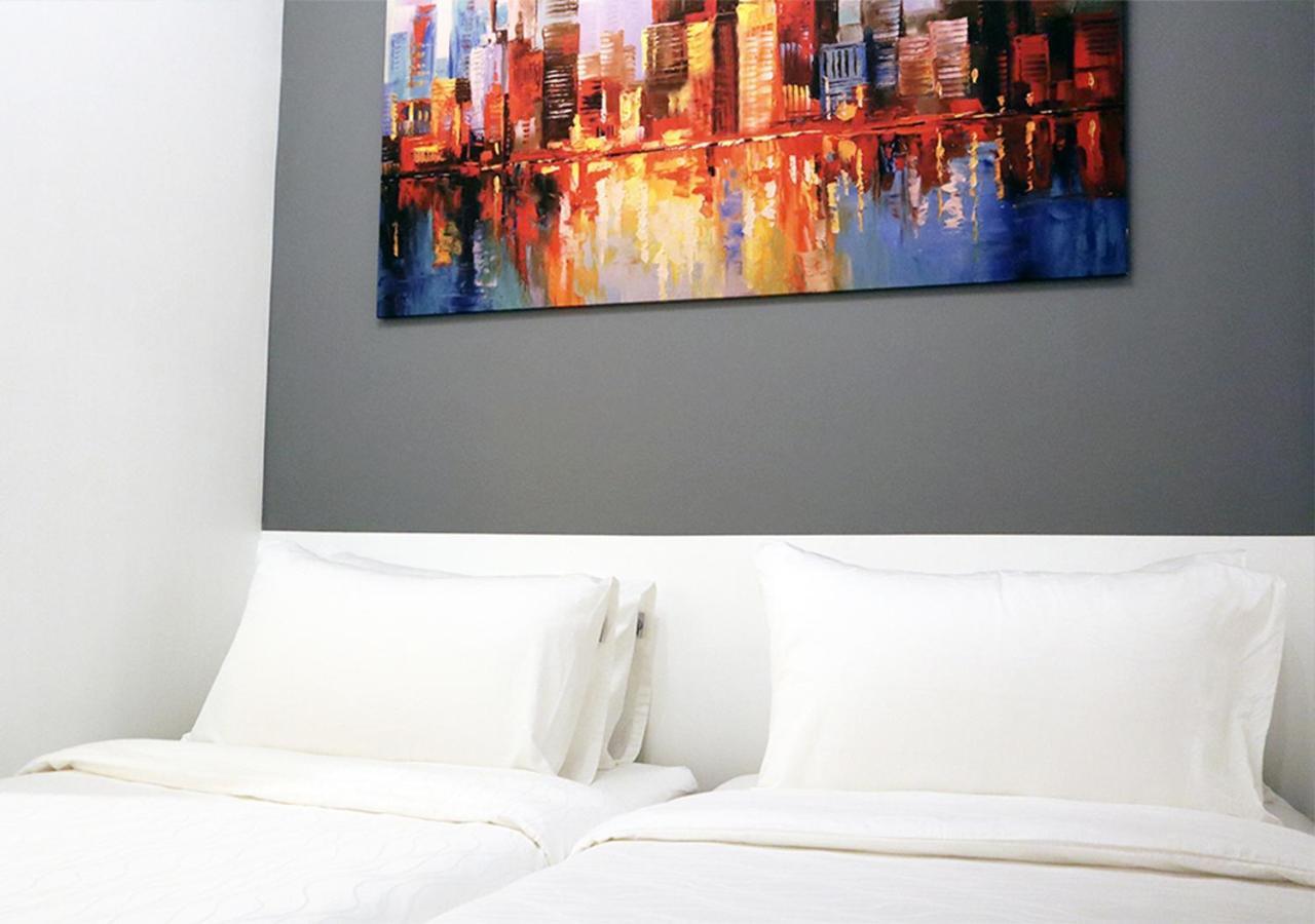Mystay Hotel Bgc East Makati City Exterior photo