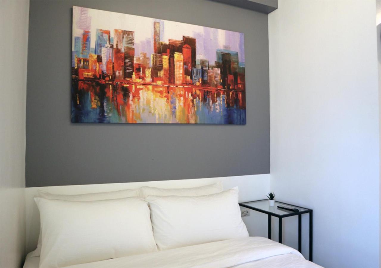 Mystay Hotel Bgc East Makati City Exterior photo
