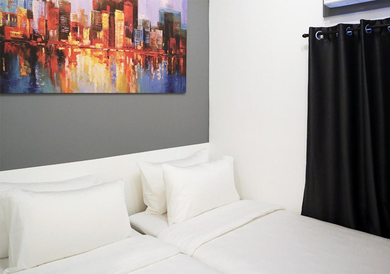 Mystay Hotel Bgc East Makati City Exterior photo