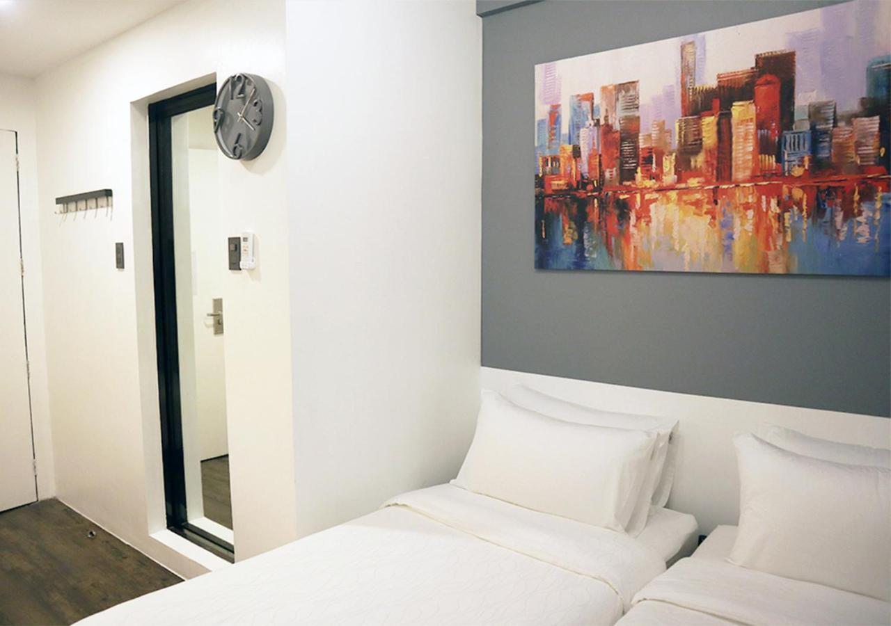 Mystay Hotel Bgc East Makati City Exterior photo